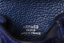 Load image into Gallery viewer, 極美品 HERMES エルメス マイクロ ケリーツイリー バッグ チャーム U刻印 ブルー ネイビー ヴォ―タデラクト シルバー金具 中古 4b013608