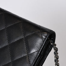 Load image into Gallery viewer, CHANEL シャネル カンボンライン ココマーク チェーンウォレット 16番台 ブラック ピンク ラムスキン シルバー金具 美品 中古 4b013613