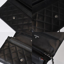 Load image into Gallery viewer, CHANEL シャネル カンボンライン ココマーク チェーンウォレット 16番台 ブラック ピンク ラムスキン シルバー金具 美品 中古 4b013613