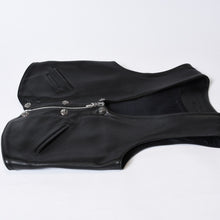 Load image into Gallery viewer, 極美品 CHROME HEARTS クロムハーツ 6BTN ZIP FRNT VEST ラージクロス レザーベスト サイズM ダガー クロスボール 中古 4b013777