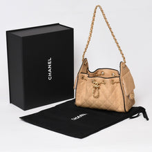 Load image into Gallery viewer, 新品同様 CHANEL シャネル 26SS CHANEL 25 ミニ ワンショルダーバッグ AS5631 ランダム番台 ココマーク ラフィア ベージュ 中古 4b013843