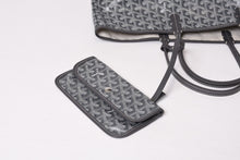 Load image into Gallery viewer, 極美品 GOYARD ゴヤール Saint Louis PM サン ルイPM トートバッグ STLCROPMLTY51CL51P グレー 中古 4b013869