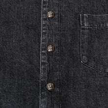 Load image into Gallery viewer, 極美品 CHROME HEARTS クロムハーツ LOOSEENDS ルーズエンド 長袖デニムシャツ サイズS CHクロスパッチ 2パッチ ブラック 中古 4b013906