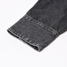 Load image into Gallery viewer, 極美品 CHROME HEARTS クロムハーツ LOOSEENDS ルーズエンド 長袖デニムシャツ サイズS CHクロスパッチ 2パッチ ブラック 中古 4b013906