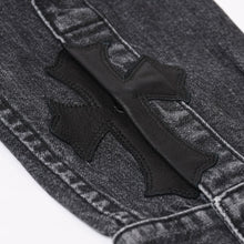 Load image into Gallery viewer, 極美品 CHROME HEARTS クロムハーツ LOOSEENDS ルーズエンド 長袖デニムシャツ サイズS CHクロスパッチ 2パッチ ブラック 中古 4b013906