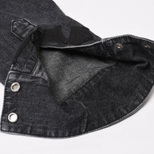 Load image into Gallery viewer, 極美品 CHROME HEARTS クロムハーツ LOOSEENDS ルーズエンド 長袖デニムシャツ サイズS CHクロスパッチ 2パッチ ブラック 中古 4b013906