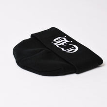 Load image into Gallery viewer, 新品未使用 CHROME HEARTS クロムハーツ ニットキャップ ビーニー CHロゴ 刺繍 ブラック アクリル ONE SIZE 中古 4b013896