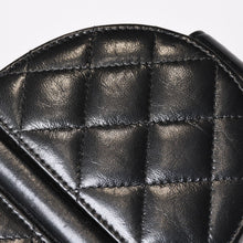 Load image into Gallery viewer, 極美品 CHANEL シャネル バニティバッグ ハンドバッグ ランダム番台 ココマーク ラムスキン ブラック トップハンドル ゴールド金具 中古 4b013958