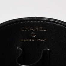 Load image into Gallery viewer, 極美品 CHANEL シャネル バニティバッグ ハンドバッグ ランダム番台 ココマーク ラムスキン ブラック トップハンドル ゴールド金具 中古 4b013958