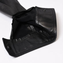 Load image into Gallery viewer, CHANEL シャネル 長袖レザーシャツ P28790C00009 サイズ38 ラムスキン ココマーク ブラック ヴィンテージ 美品 中古 4b013848