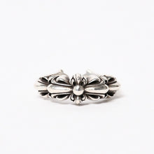 Load image into Gallery viewer, CHROME HEARTS クロムハーツ BABY CLSC DBL FLRL CRS ベイビークラシック ダブルフローラルクロスリング 重量約3.92g 5号 美品 中古 4b013993