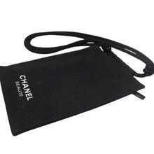 画像をギャラリービューアに読み込む, CHANEL シャネル LA COLLECTION ノベルティ パスポートホルダー ブラック コットン 美品 中古 4b013456