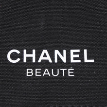 画像をギャラリービューアに読み込む, CHANEL シャネル LA COLLECTION ノベルティ パスポートホルダー ブラック コットン 美品 中古 4b013456