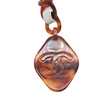 画像をギャラリービューアに読み込む, CHANEL シャネル プラスチック レザーチェーンベルト 全長約84.5cm ココマーク べっ甲柄 ホワイト ブラウン 美品 中古 4b013296