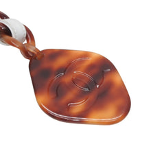 画像をギャラリービューアに読み込む, CHANEL シャネル プラスチック レザーチェーンベルト 全長約84.5cm ココマーク べっ甲柄 ホワイト ブラウン 美品 中古 4b013296