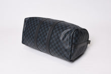 Load image into Gallery viewer, 極美品 LOUIS VUITTON ルイヴィトン キーポル バンドリエール 45 ボストンバッグ 2WAY ダミエコバルト N41349 中古 4b013927