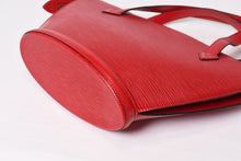 Load image into Gallery viewer, 極美品 LOUIS VUITTON ルイヴィトン サンジャック ショッピング トートバッグ M52277 エピレザー カスティリアンレッド ゴールド金具 中古 4b013937