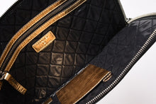 Load image into Gallery viewer, 極美品 CHANEL シャネル VOTEZ COCO クラッチバッグ A82164 21番台 ココマーク クリンクルレザー メタリックゴールド 中古 4b013942