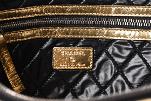 極美品 CHANEL シャネル VOTEZ COCO クラッチバッグ A82164 21番台 ココマーク クリンクルレザー メタリックゴールド 中古 4b013942