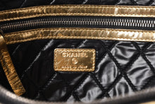 Load image into Gallery viewer, 極美品 CHANEL シャネル VOTEZ COCO クラッチバッグ A82164 21番台 ココマーク クリンクルレザー メタリックゴールド 中古 4b013942
