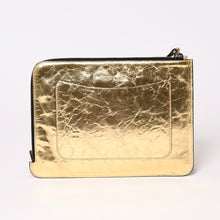 Load image into Gallery viewer, 極美品 CHANEL シャネル VOTEZ COCO クラッチバッグ A82164 21番台 ココマーク クリンクルレザー メタリックゴールド 中古 4b013942