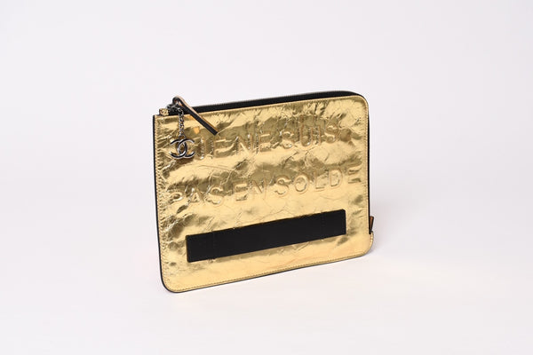 極美品 CHANEL シャネル VOTEZ COCO クラッチバッグ A82164 21番台 ココマーク クリンクルレザー メタリックゴールド 中古 4b013942