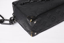 Load image into Gallery viewer, LOUIS VUITTON ルイヴィトン ミニソフトトランク ショルダーバッグ M55702 モノグラム エクリプス ブラック 美品 中古 4b013943