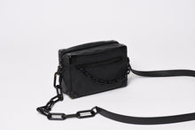 Load image into Gallery viewer, LOUIS VUITTON ルイヴィトン ミニソフトトランク ショルダーバッグ M55702 モノグラム エクリプス ブラック 美品 中古 4b013943
