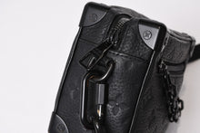 Load image into Gallery viewer, LOUIS VUITTON ルイヴィトン ミニソフトトランク ショルダーバッグ M55702 モノグラム エクリプス ブラック 美品 中古 4b013943