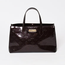 Load image into Gallery viewer, LOUIS VUITTON ルイヴィトン ウィルシャーPM ハンドバッグ M93641 ブラウン アマラント エナメル モノグラムヴェルニ 美品 中古 4b0139461