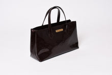 Load image into Gallery viewer, LOUIS VUITTON ルイヴィトン ウィルシャーPM ハンドバッグ M93641 ブラウン アマラント エナメル モノグラムヴェルニ 美品 中古 4b0139461