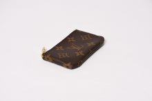 Load image into Gallery viewer, 極美品 LOUIS VUITTON ルイヴィトン ポシェット クレ コインケース 小銭入れ M62650 モノグラム ブラウン 中古 4b013948
