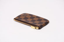 Load image into Gallery viewer, 極美品 LOUIS VUITTON ルイヴィトン ポシェット クレ コインケース 小銭入れ N62658 ダミエ エベヌ ブラウン 中古 4b013951