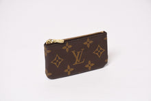 Load image into Gallery viewer, 極美品 LOUIS VUITTON ルイヴィトン ポシェット クレ コインケース 小銭入れ M62650 モノグラム ブラウン 中古 4b013954
