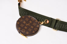 Load image into Gallery viewer, 極美品 LOUIS VUITTON ルイヴィトン モノグラム ミュルティポシェット アクセソワール カーキ ショルダーバッグ M44813 中古 4b013960