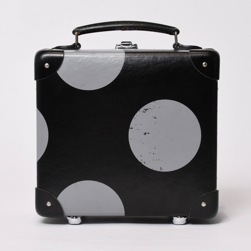 COMME des GARCONS COMME des GARCONS × GLOBE TROTTER Mini trunk carbon fiber dot pattern Good condition Used 4b013867