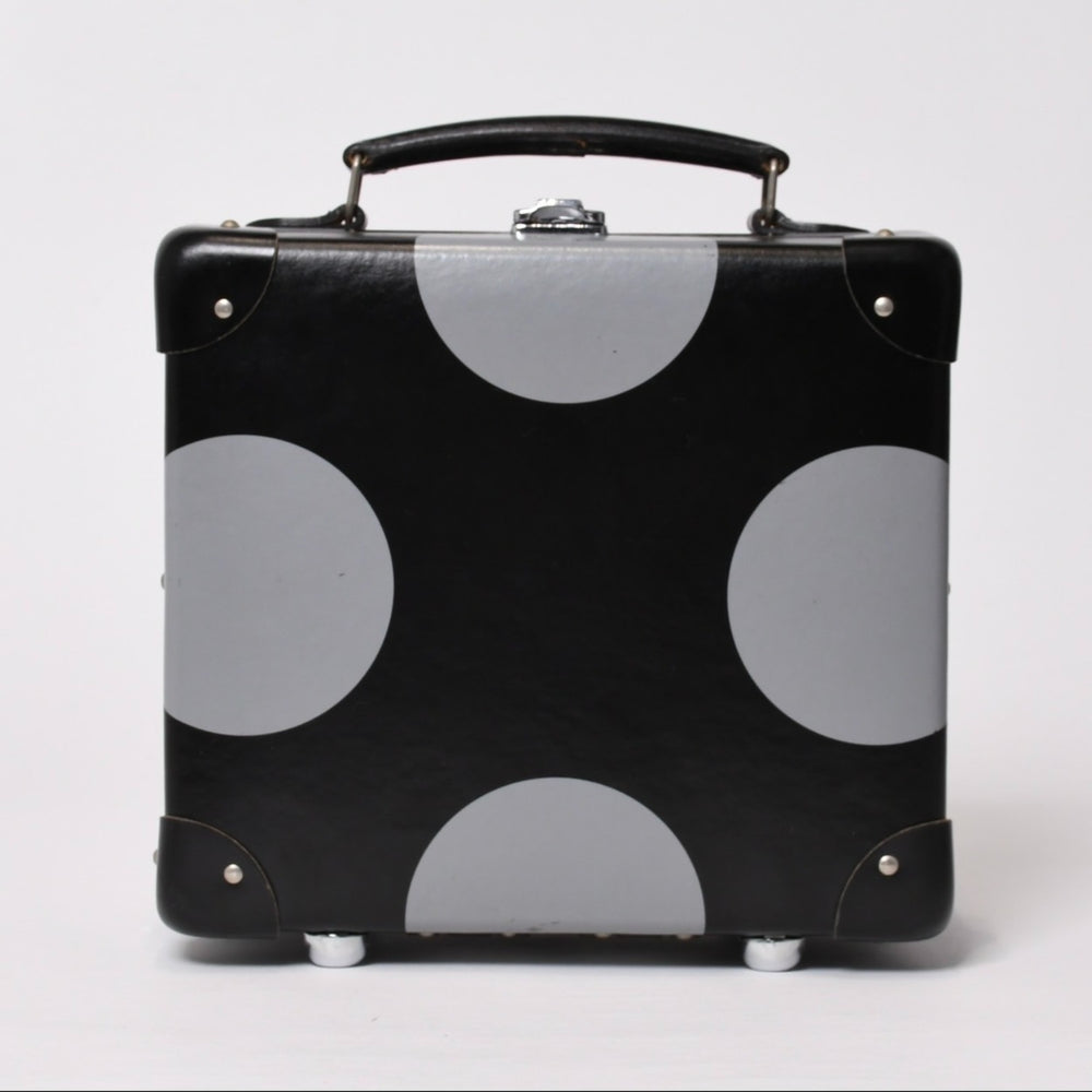 COMME des GARCONS COMME des GARCONS × GLOBE TROTTER Mini trunk carbon fiber dot pattern Good condition Used 4b013867