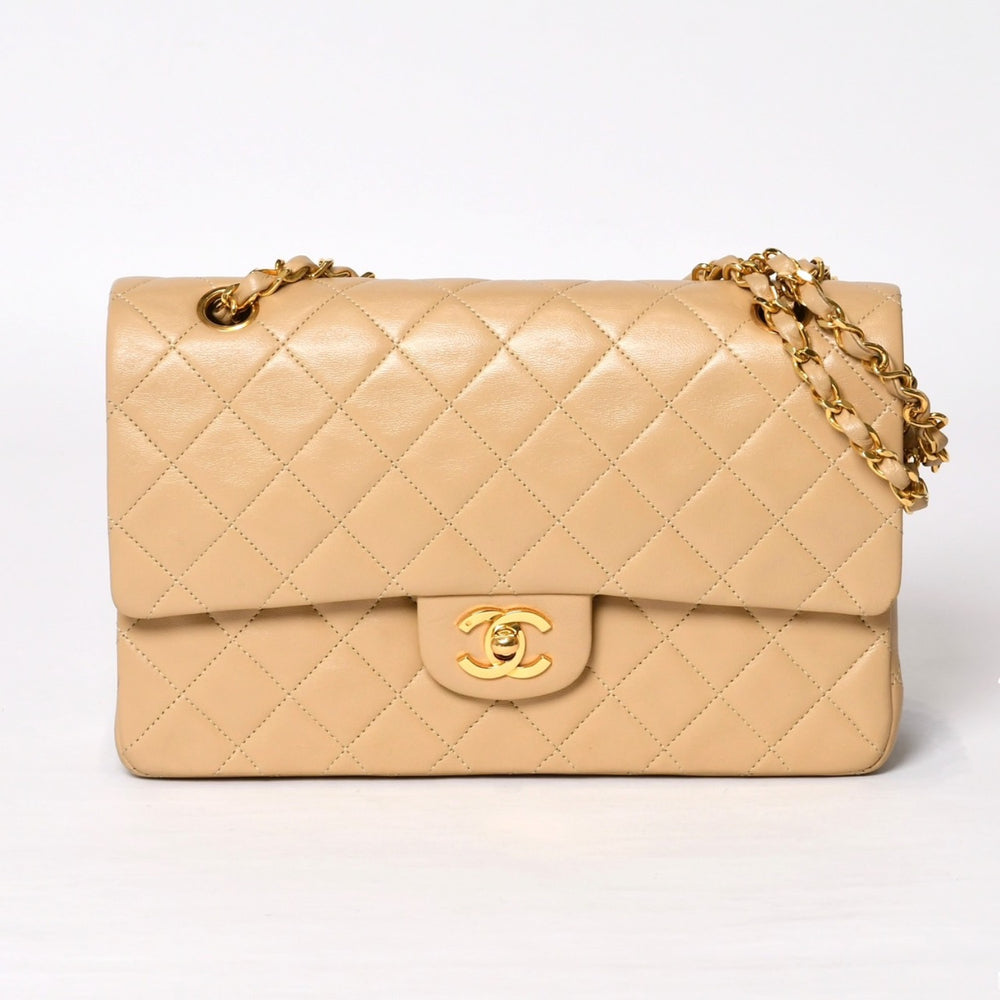 極美品 CHANEL シャネル マトラッセ25 Wフラップ Wチェーンショルダーバッグ ココマーク ラムスキン ベージュ ゴールド金具 中古 4b014138