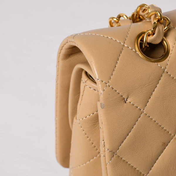 極美品 CHANEL シャネル マトラッセ25 Wフラップ Wチェーンショルダーバッグ ココマーク ラムスキン ベージュ ゴールド金具 中古 4b014138