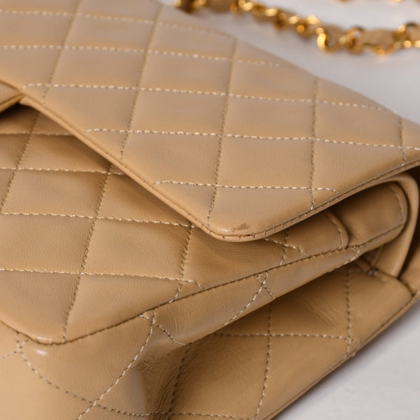 極美品 CHANEL シャネル マトラッセ25 Wフラップ Wチェーンショルダーバッグ ココマーク ラムスキン ベージュ ゴールド金具 中古 4b014138