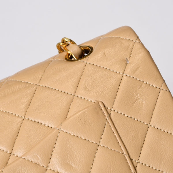極美品 CHANEL シャネル マトラッセ25 Wフラップ Wチェーンショルダーバッグ ココマーク ラムスキン ベージュ ゴールド金具 中古 4b014138