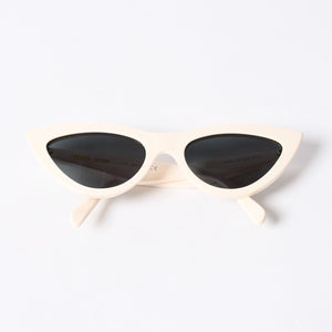 CELINE セリーヌ Sunglasses サングラス クリームカラー キャットアイ 56□20 145 CL4019IN 美品 中古 4b014166