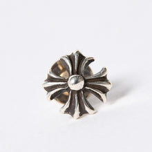 画像をギャラリービューアに読み込む, CHROME HEARTS クロムハーツ No.2 CH PLS No.2 CHプラス スタッドピアス 重量約0.70g .925刻印 シルバー925 片耳用 美品 中古 4b014141