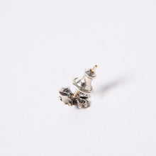 画像をギャラリービューアに読み込む, CHROME HEARTS クロムハーツ No.2 CH PLS No.2 CHプラス スタッドピアス 重量約0.70g .925刻印 シルバー925 片耳用 美品 中古 4b014141