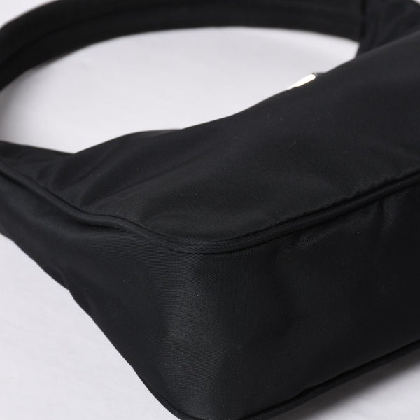 Very Good Condition PRADA Hobo One Shoulder Bag MV515 Triangle Logo Triangle Logo Plate Nylon Black Used 4a000053
