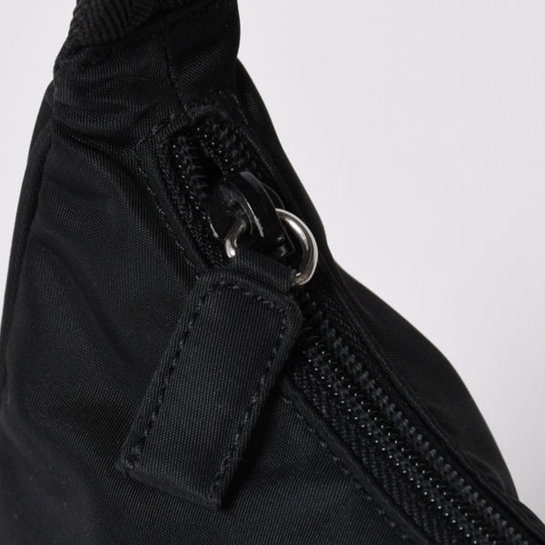 Very Good Condition PRADA Hobo One Shoulder Bag MV515 Triangle Logo Triangle Logo Plate Nylon Black Used 4a000053