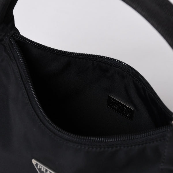 Very Good Condition PRADA Hobo One Shoulder Bag MV515 Triangle Logo Triangle Logo Plate Nylon Black Used 4a000053