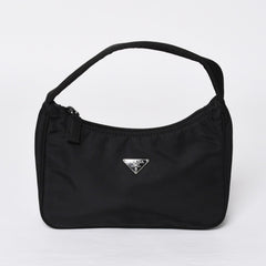 Very Good Condition PRADA Hobo One Shoulder Bag MV515 Triangle Logo Triangle Logo Plate Nylon Black Used 4a000054
