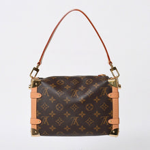 画像をギャラリービューアに読み込む, 新品同様 LOUIS VUITTON ルイヴィトン サイドトランクMM ショルダーバッグ M46358モノグラム ゴールド金具 中古 4a000058
