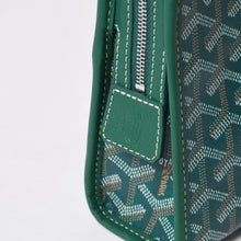 画像をギャラリービューアに読み込む, 新品同様品 GOYARD ゴヤール ジュバンスPM クラッチバッグ グリーン PVC レザー シルバー金具 中古 4b014187